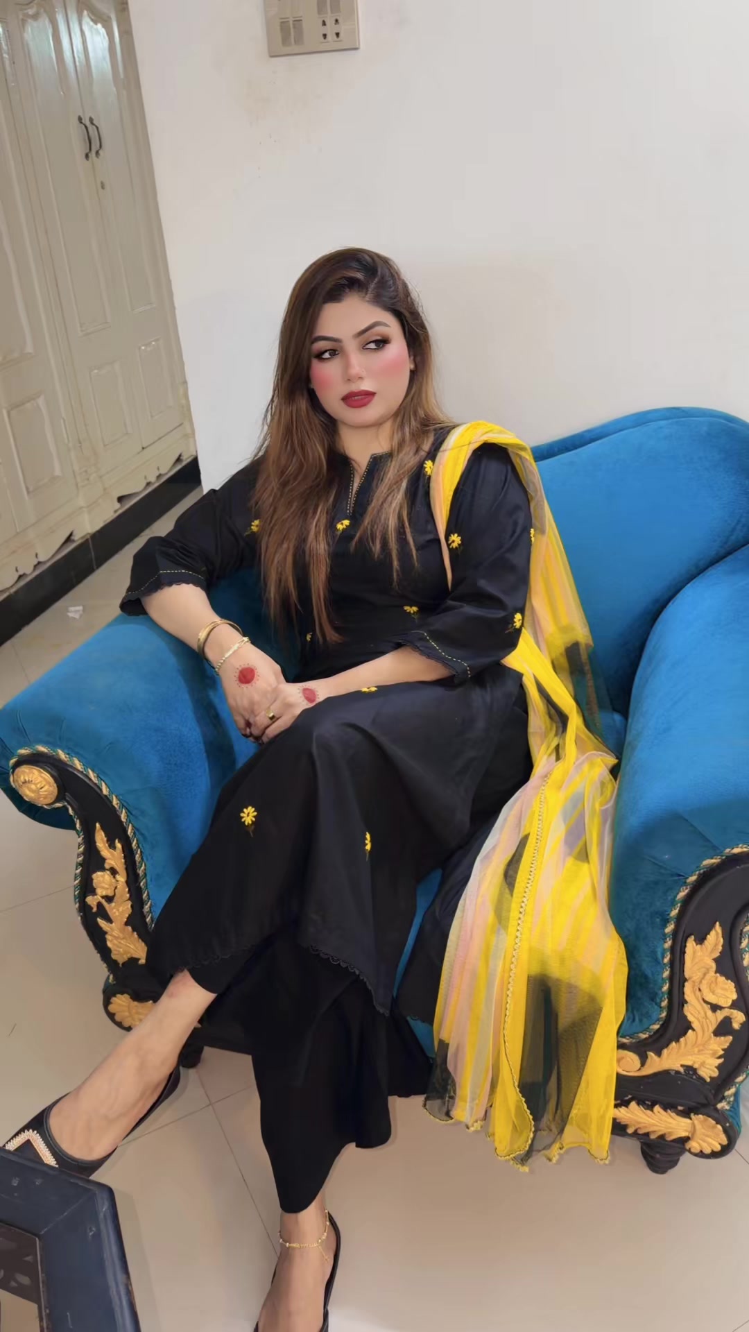 @Fari Baloch