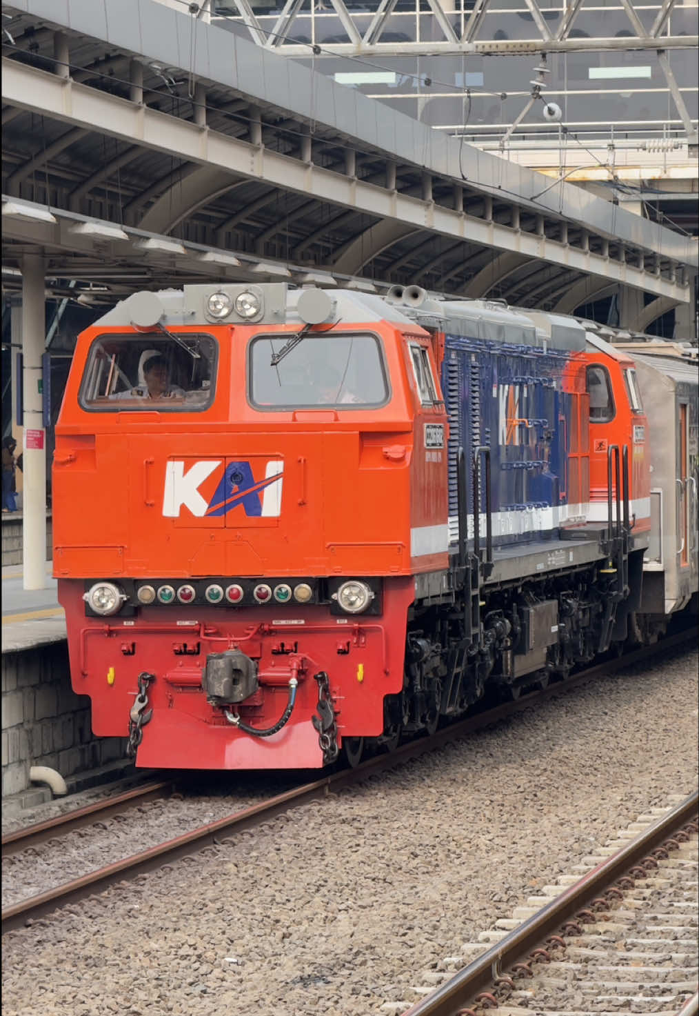 @Train_Story