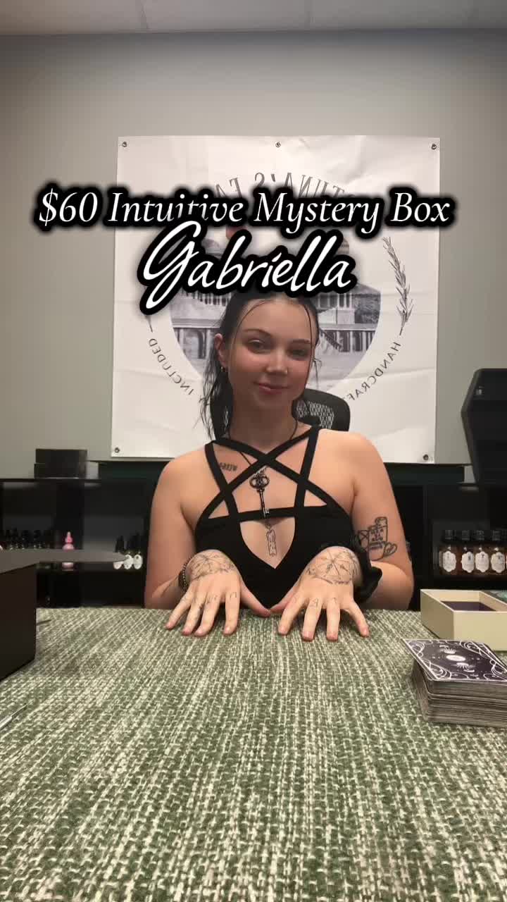 @Fortuna’s Favor Shop 🏛️