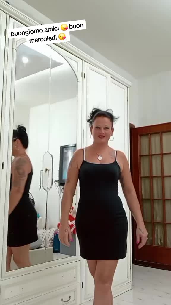 @ladeadelledee