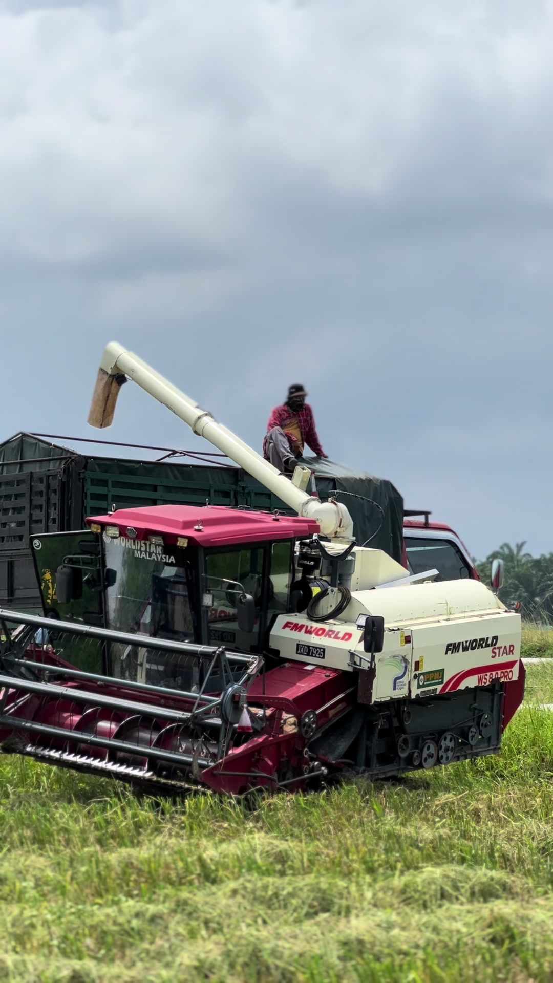 @wakjool🌾🚜🔴🔵