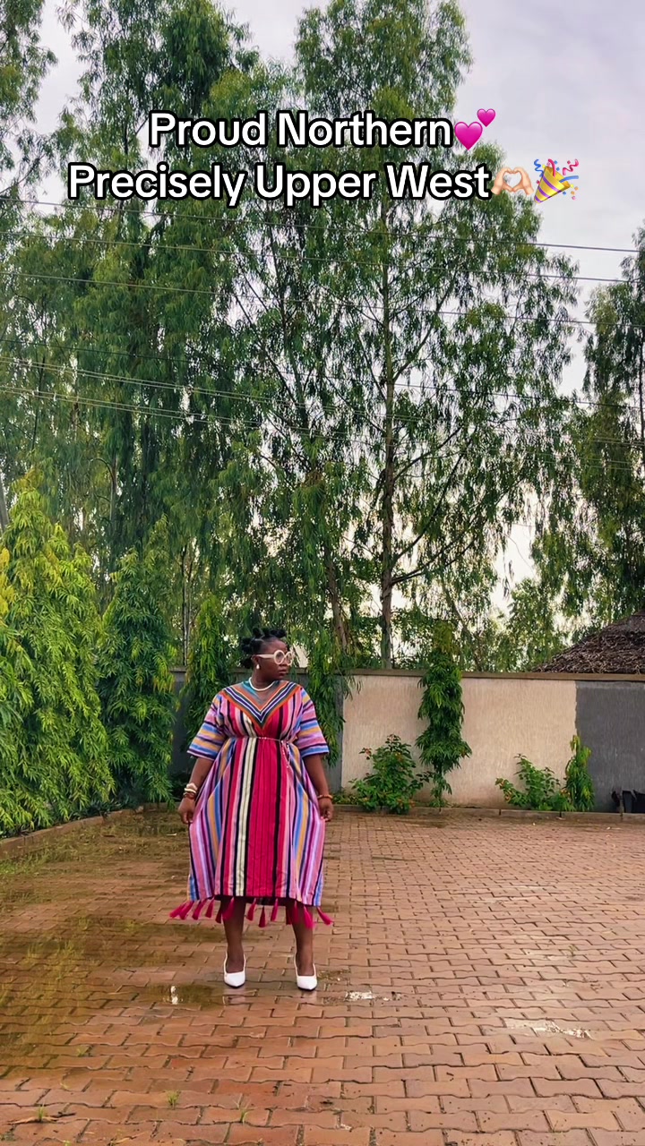 @Shivi's Vintage GlowCos.🛍️🌸
