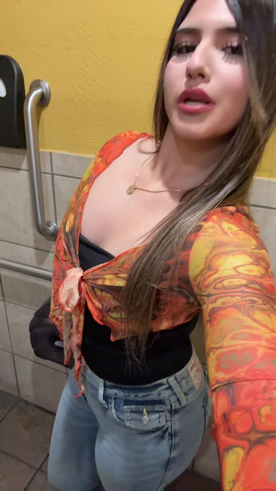 @Emily Quiñonez👸🏻