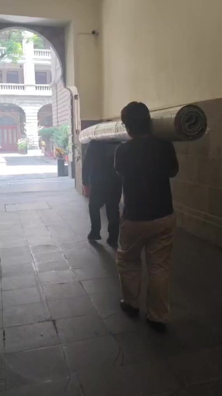 @Anahi C