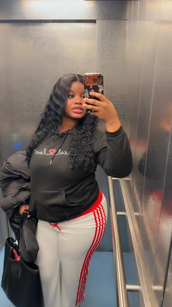 @Baeby_adwoa