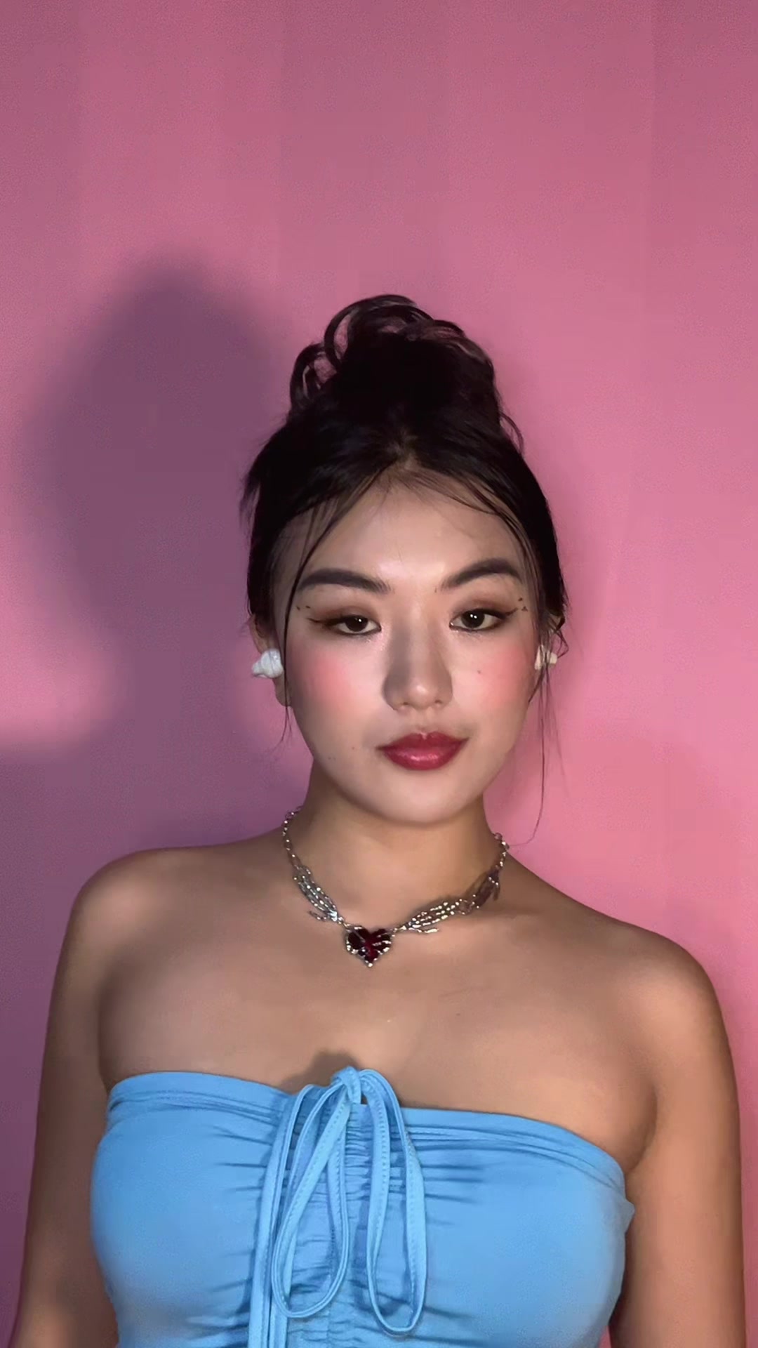 @Vampire Queen 🦇
