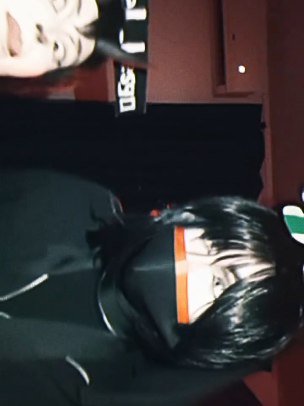 @Эрен😨ム@