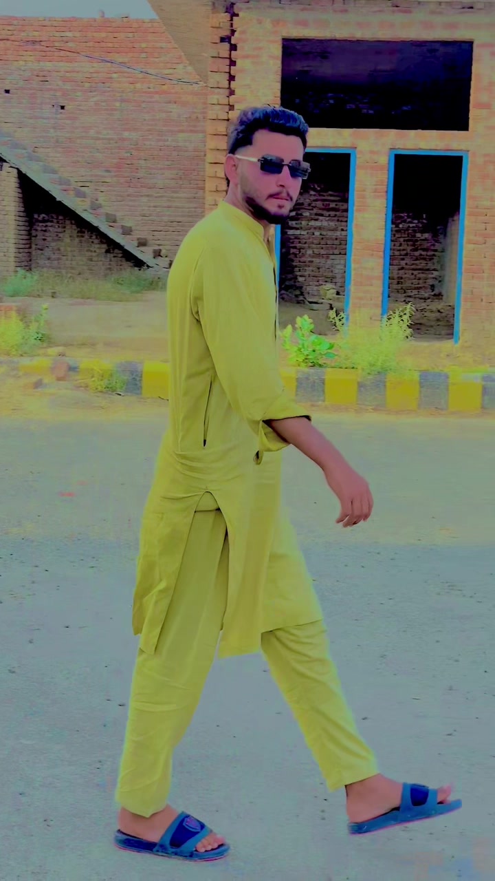 @𝑯𝒂𝒔𝒏𝒂𝒊𝒏 𝑩𝒂𝒋𝒘𝒂🦅