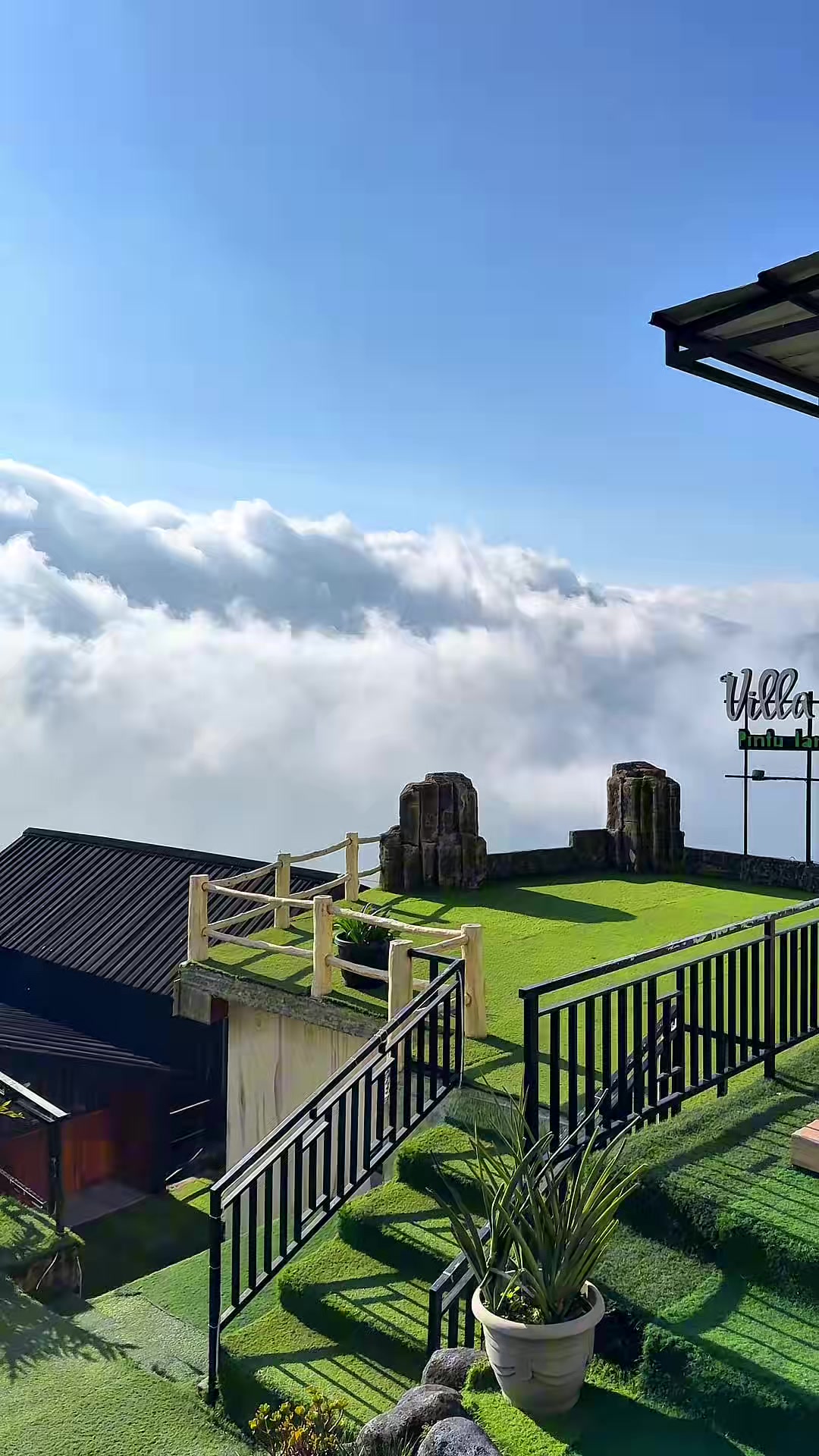 @Villa pintu langit