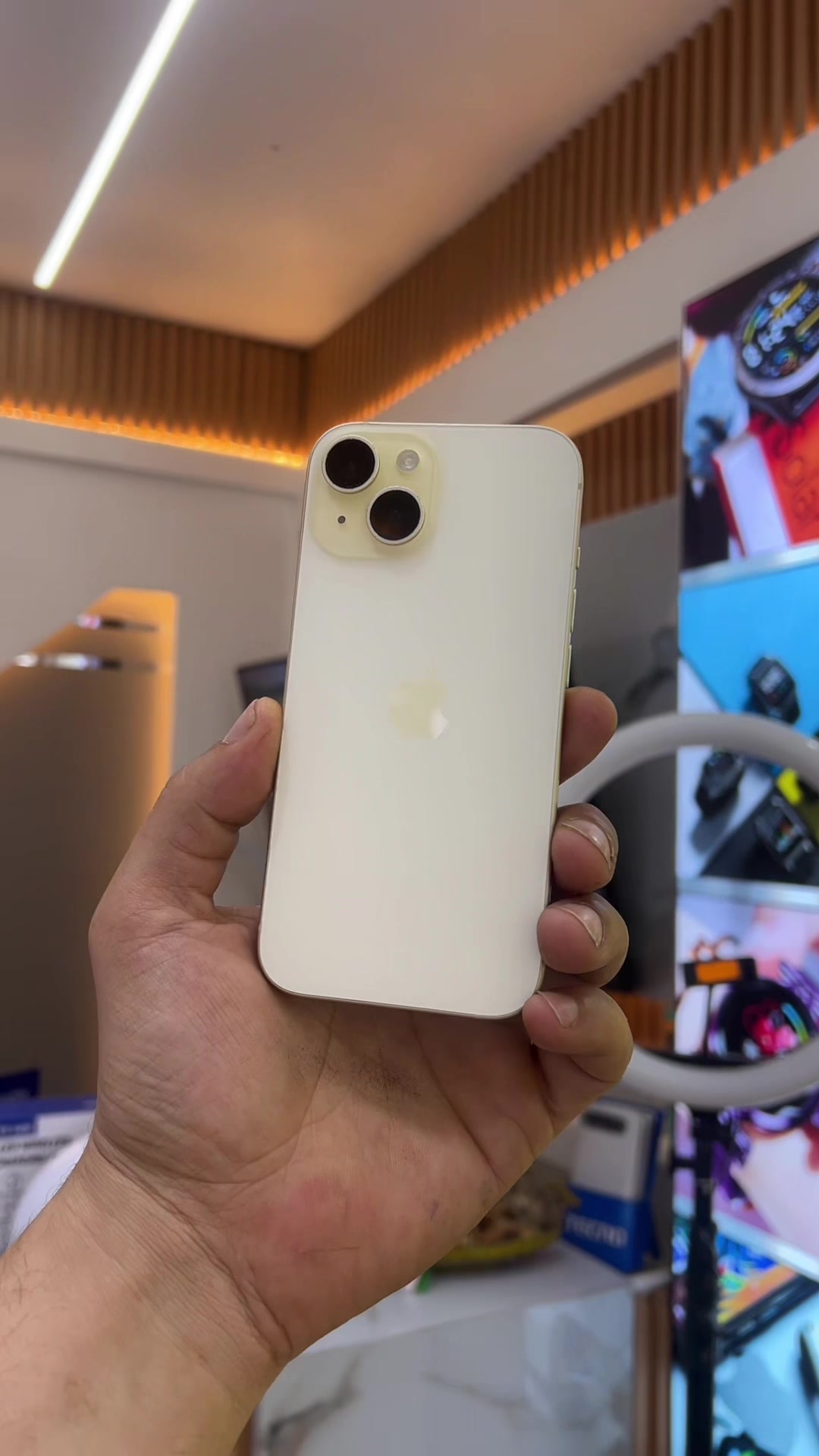 @Melouani phone