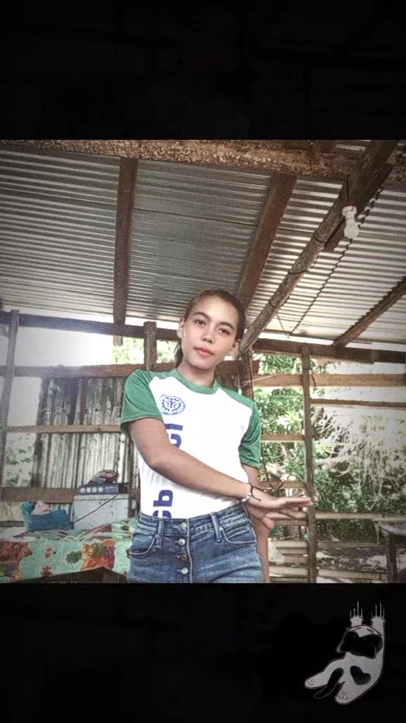 @Ave Q