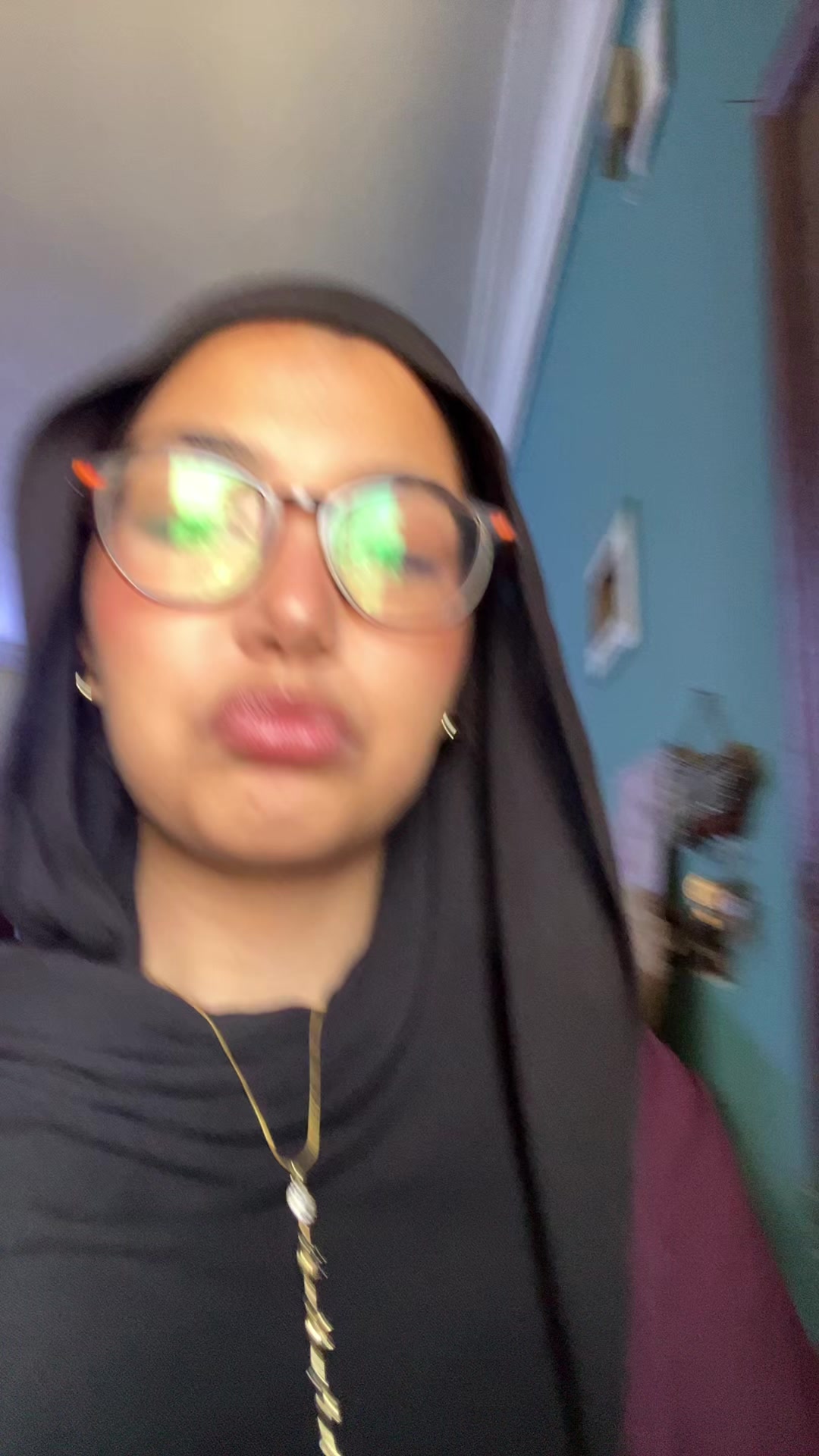 @على ما اظن اسمي نانسي