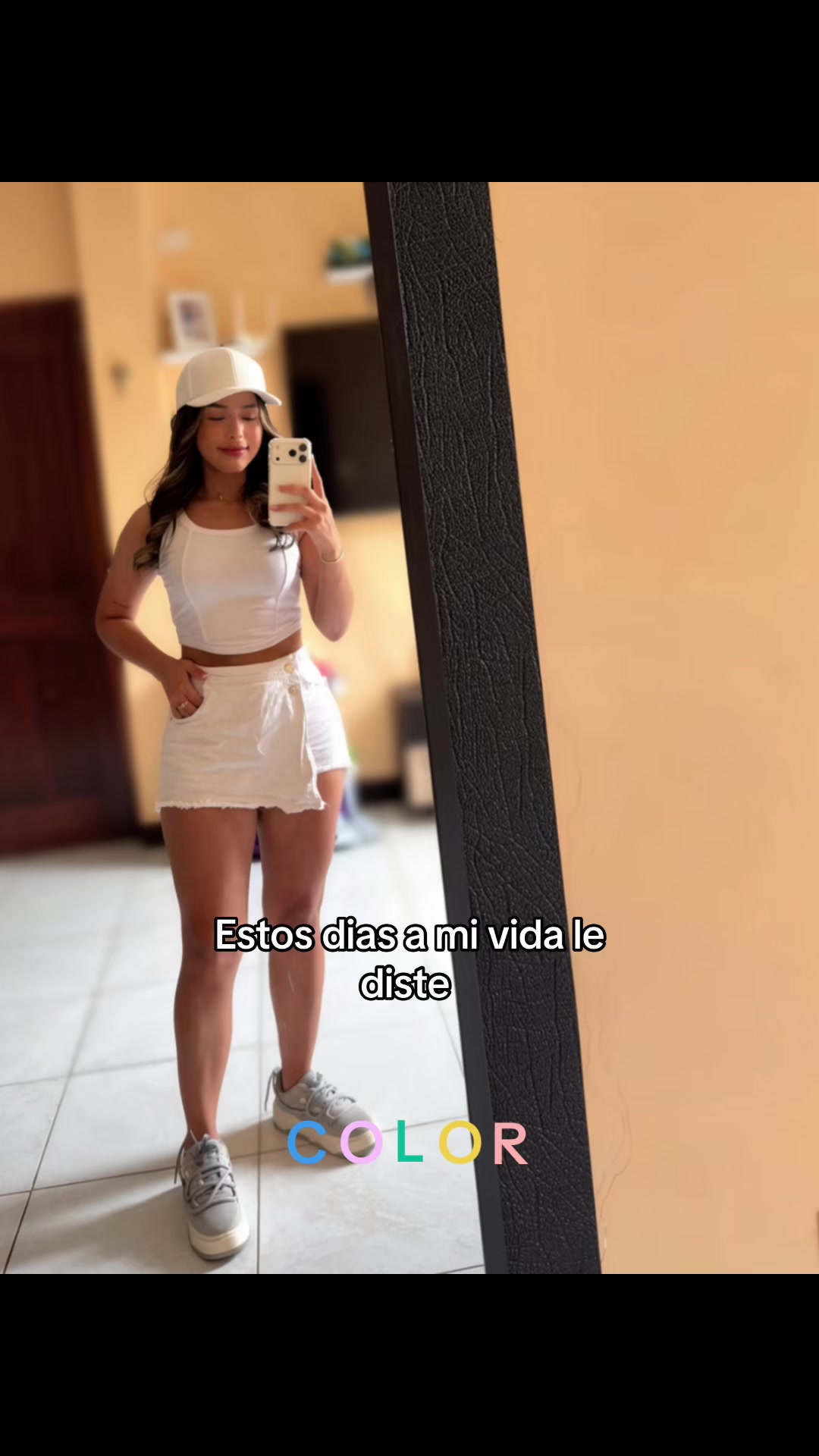 @E L I 🦋