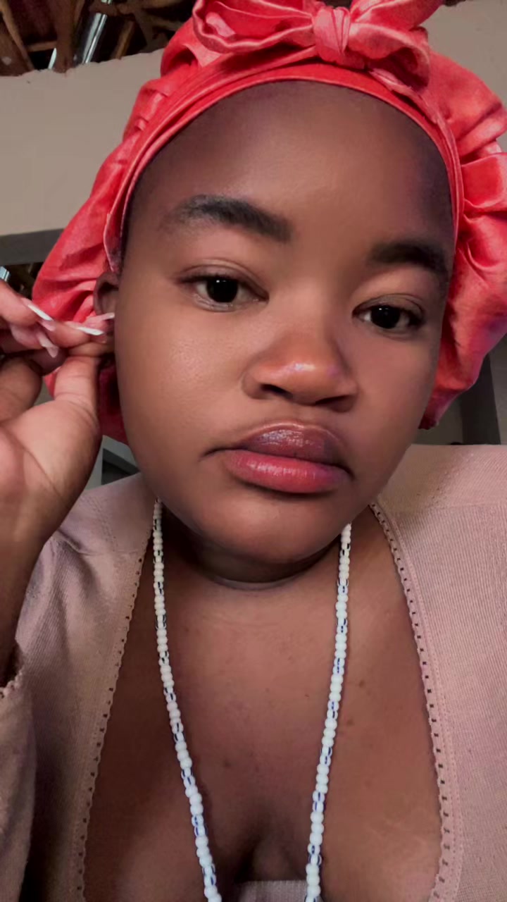 @Ofentse