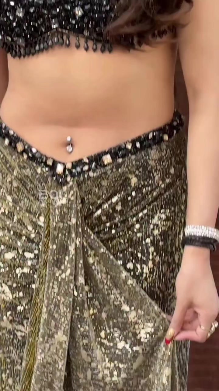 @ALINA KHAN