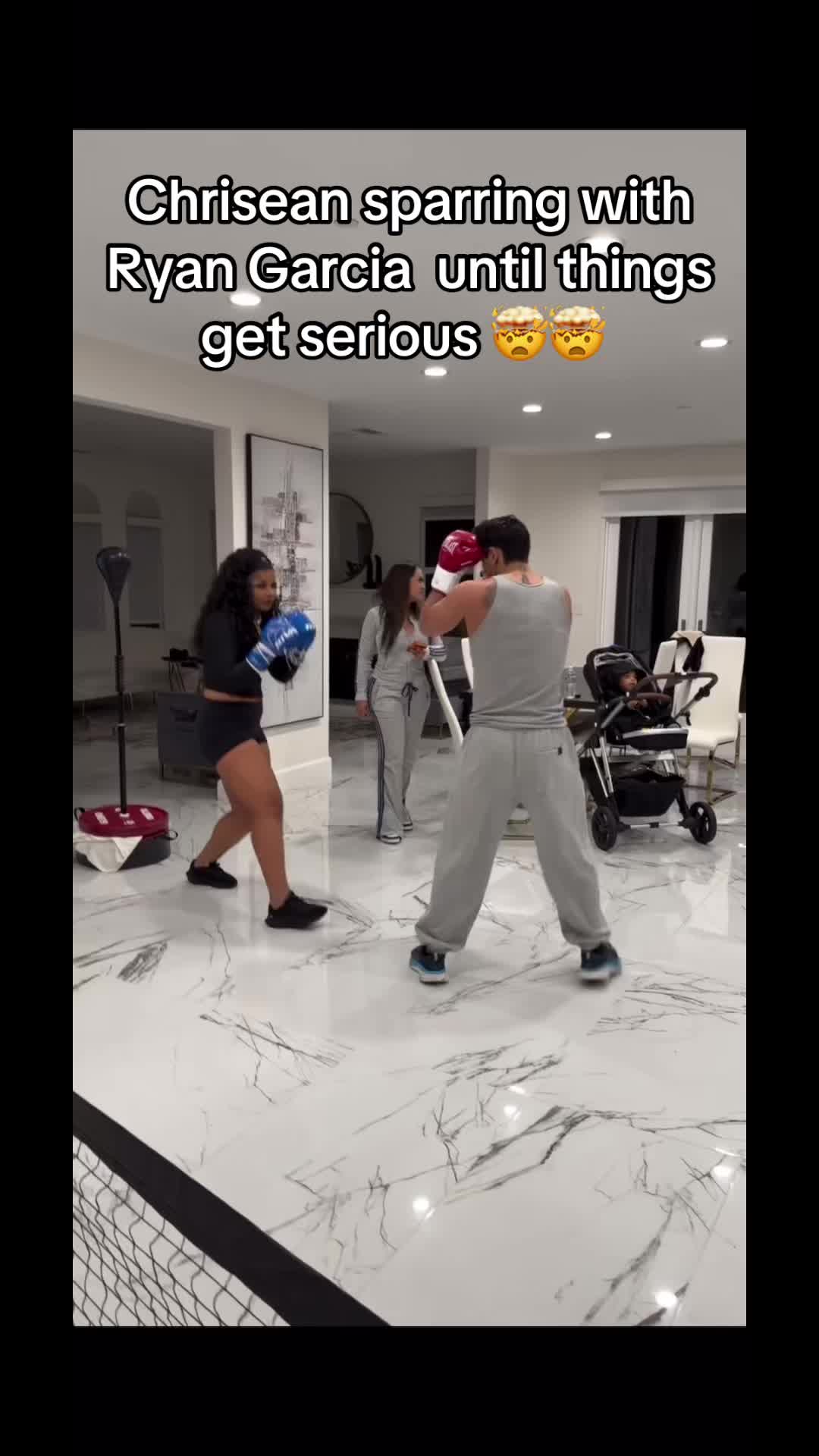 @Clipsofacentury