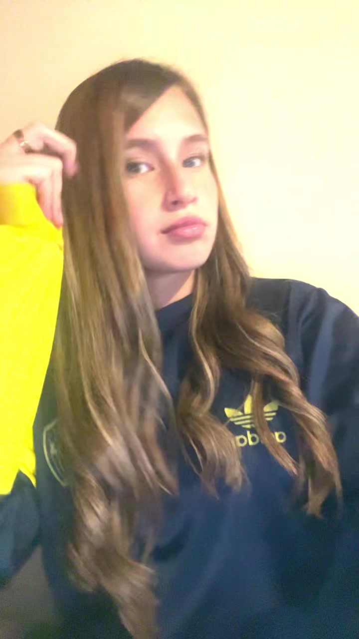 @Brisaaa😇
