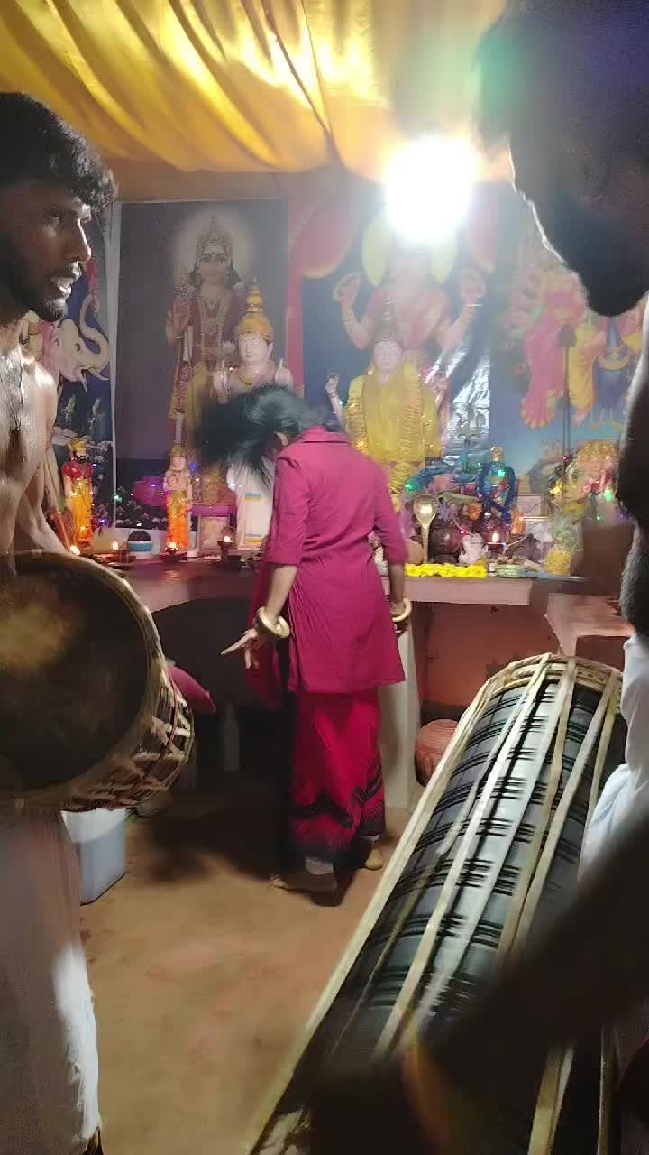 @නිලුකා ගුරු මෑණියෝ 🙏🙏🙏🙏