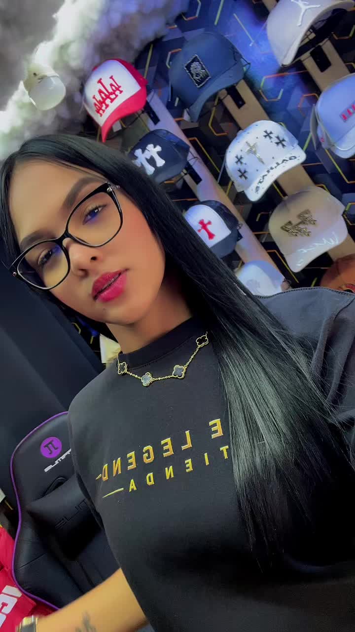 @Xio🍒❤️🔥