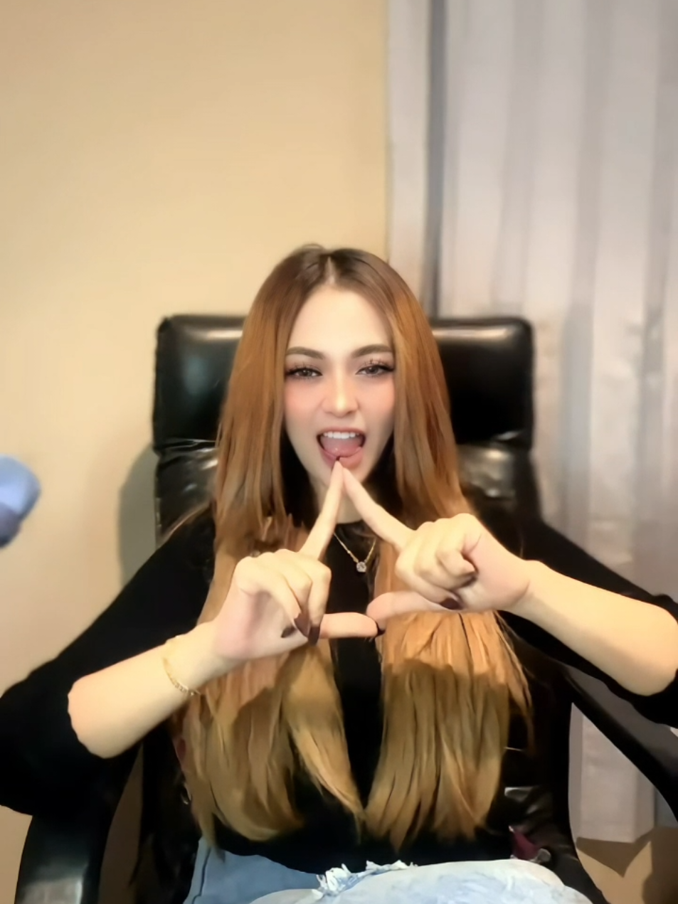 @MAIA