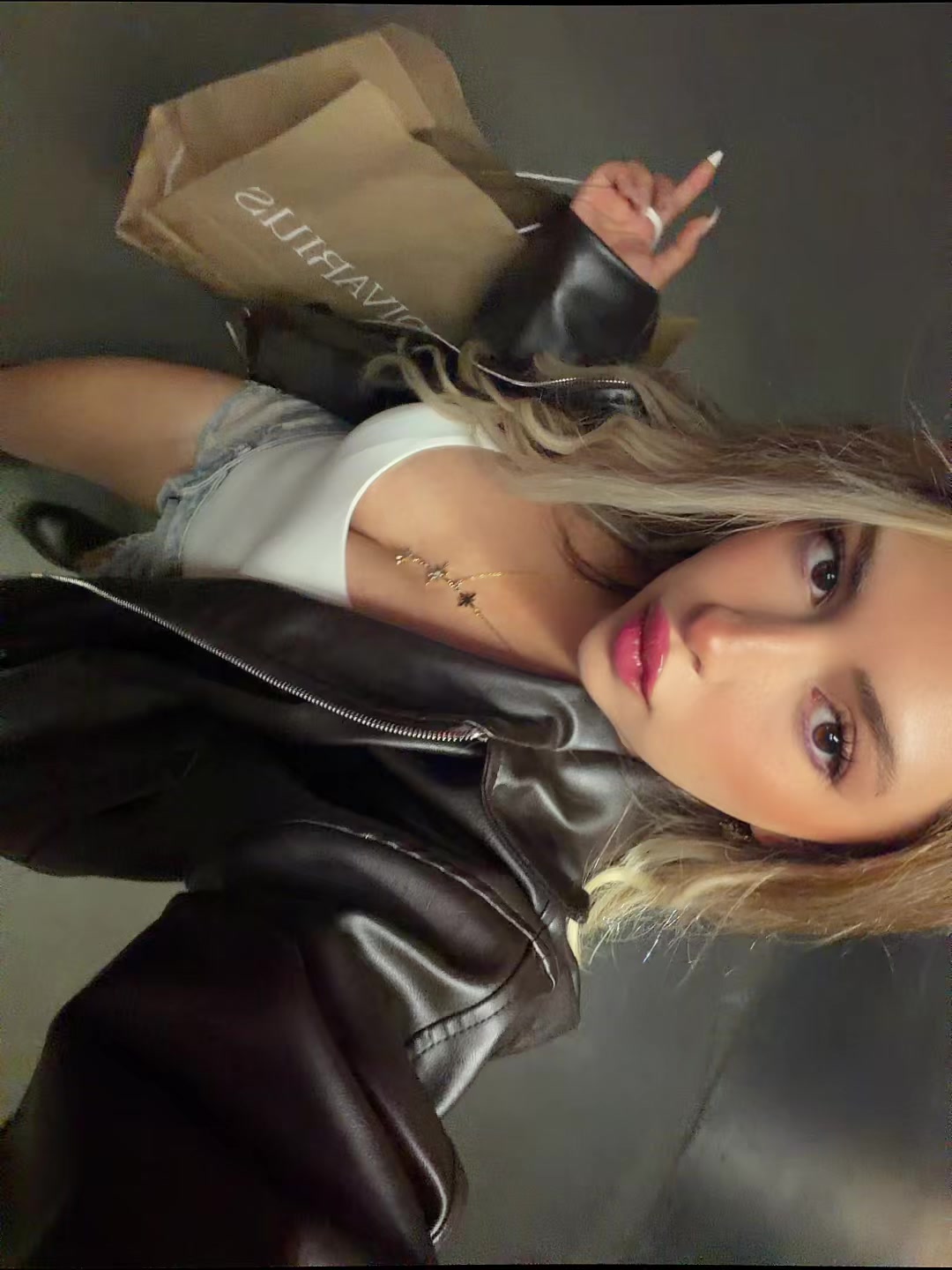 @silavinia