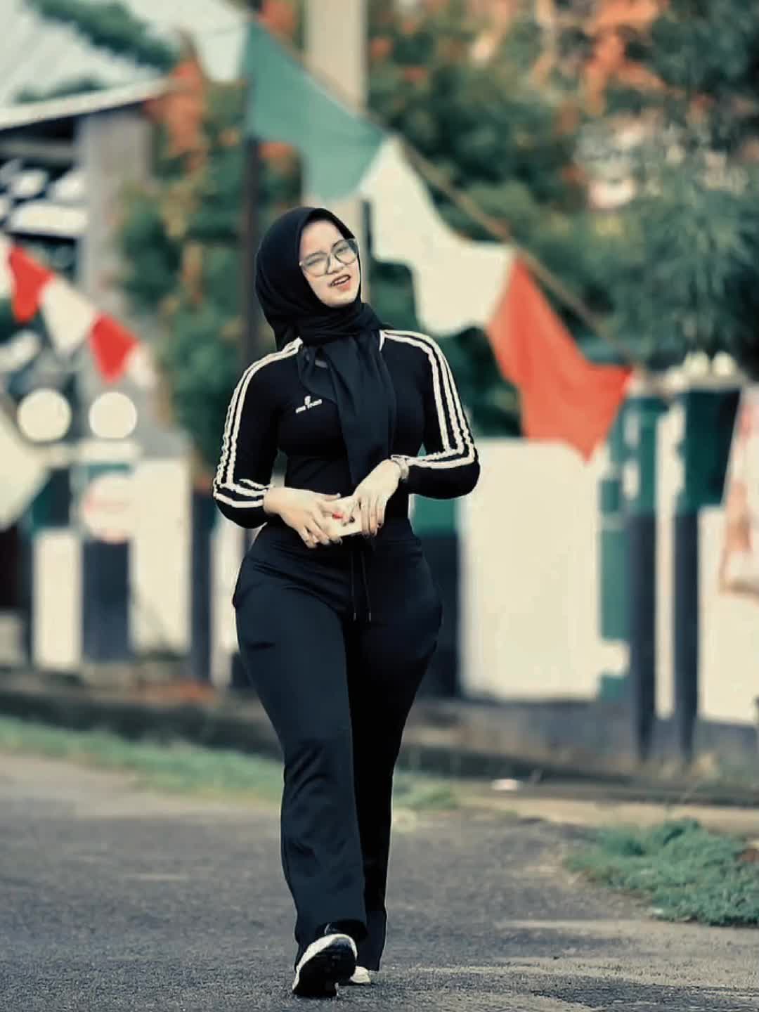 @𝙎𝙪𝙠𝙖_𝙬𝙤𝙧𝙩𝙚𝙡𝙡