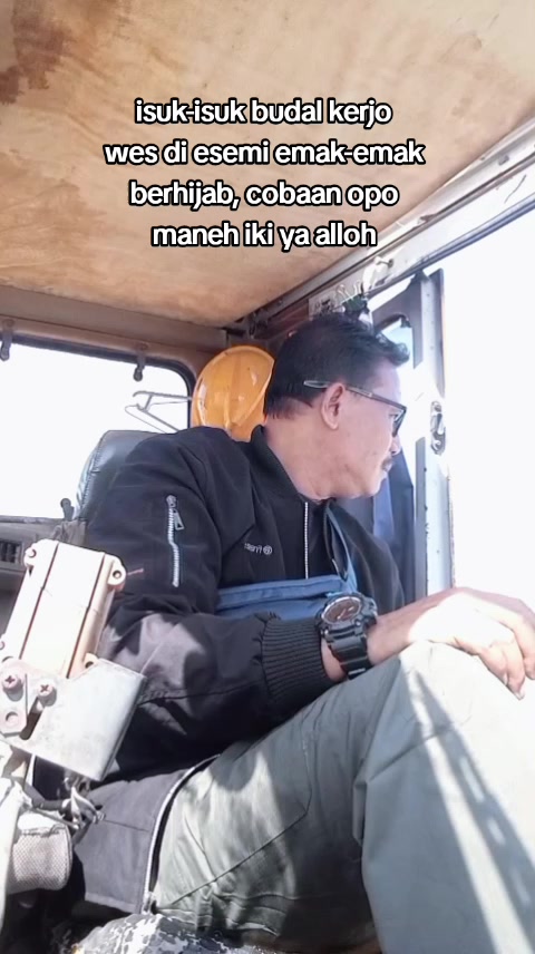 @BUK🅰️N_IDAM🅰️N MU_102 🇲🇨