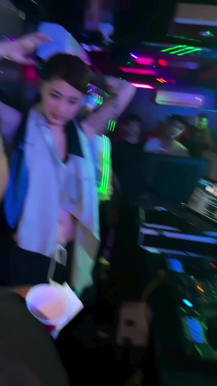 @Mhel_M. ๐ฆ๐บ๐ต๐ญ