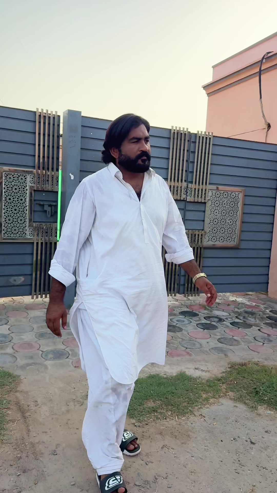 @Ali Jutt Chiniot Alla💫🦅