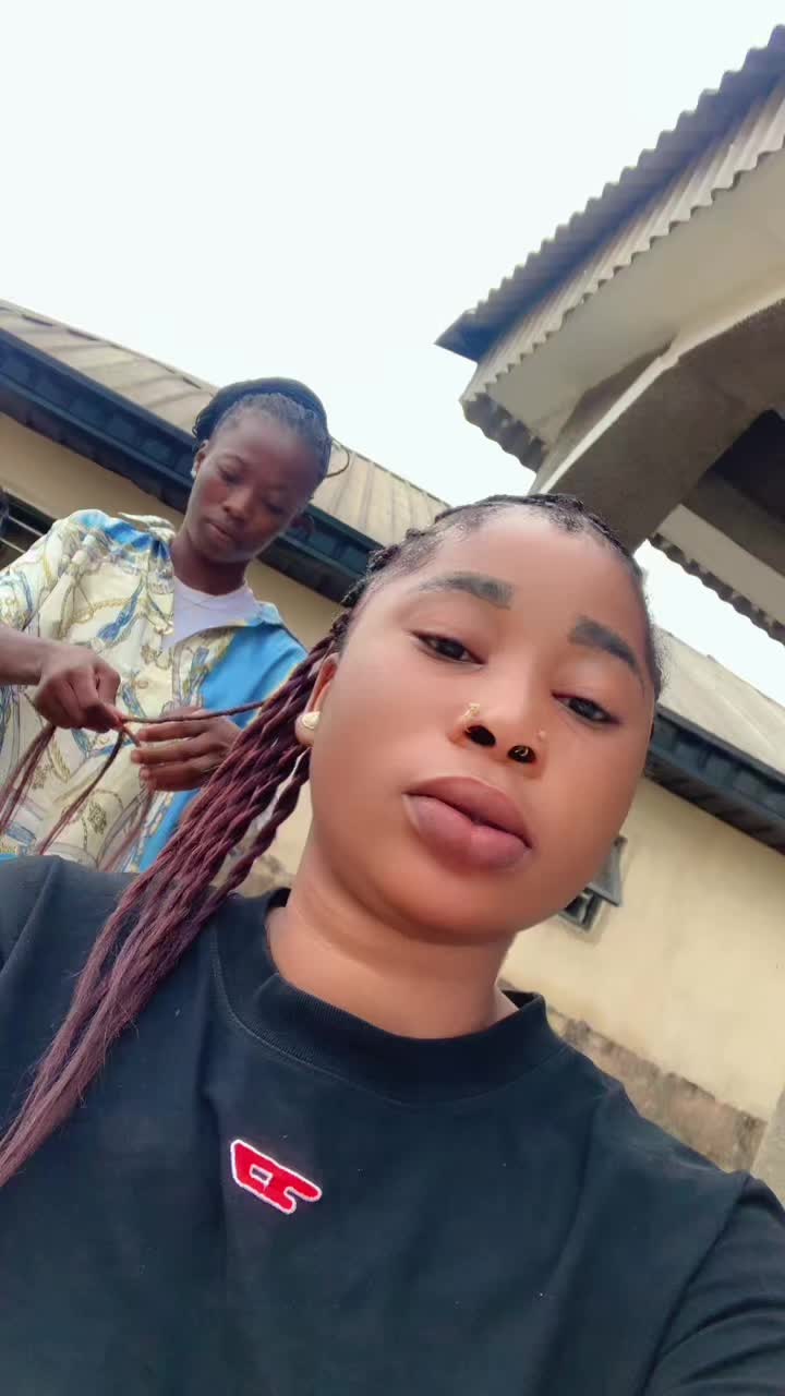 @Iremide_wears