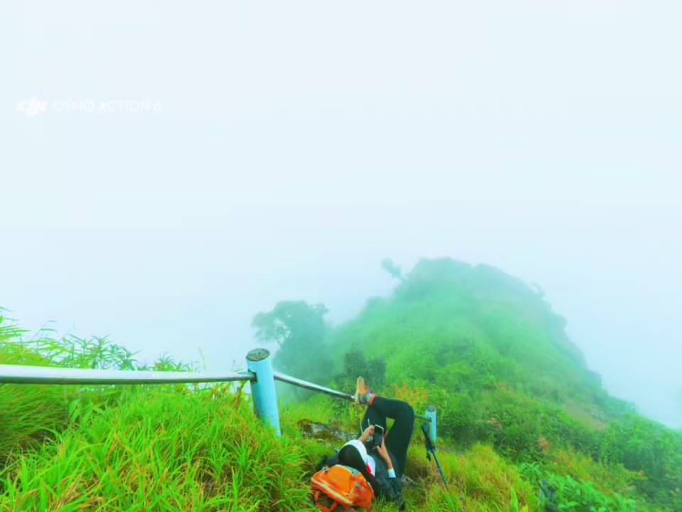 @Thet Su @ Burmese Queen đ˛đ˛
