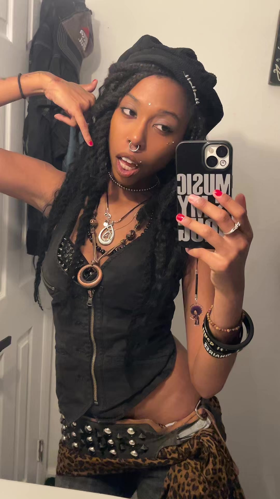 @myownmiyari