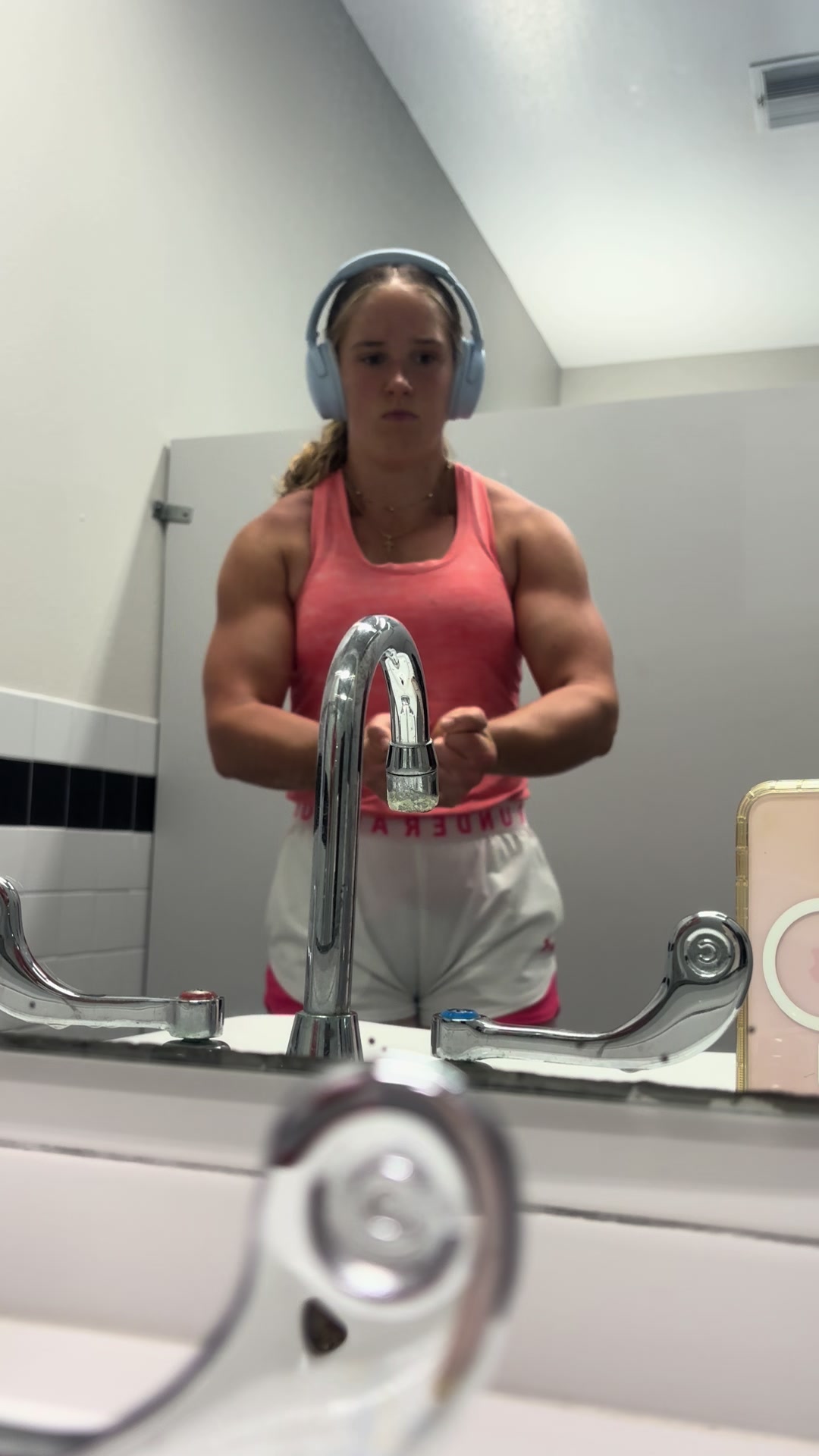 @Hannah Lifts