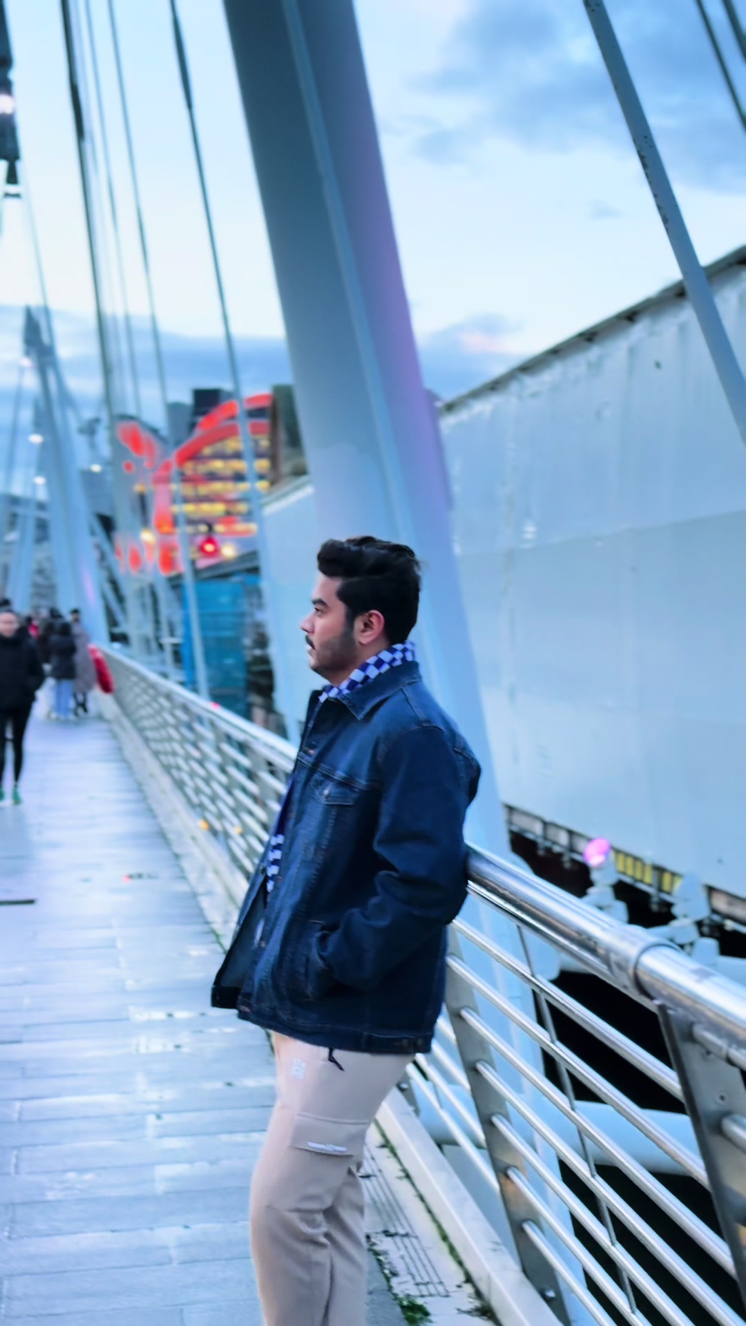 @Abu Huraira 🇬🇧