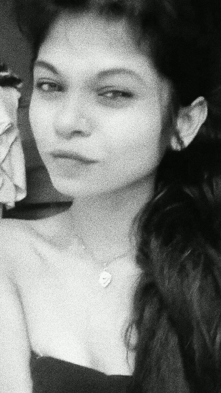 @RUHI  tt !! 800K💋🦢
