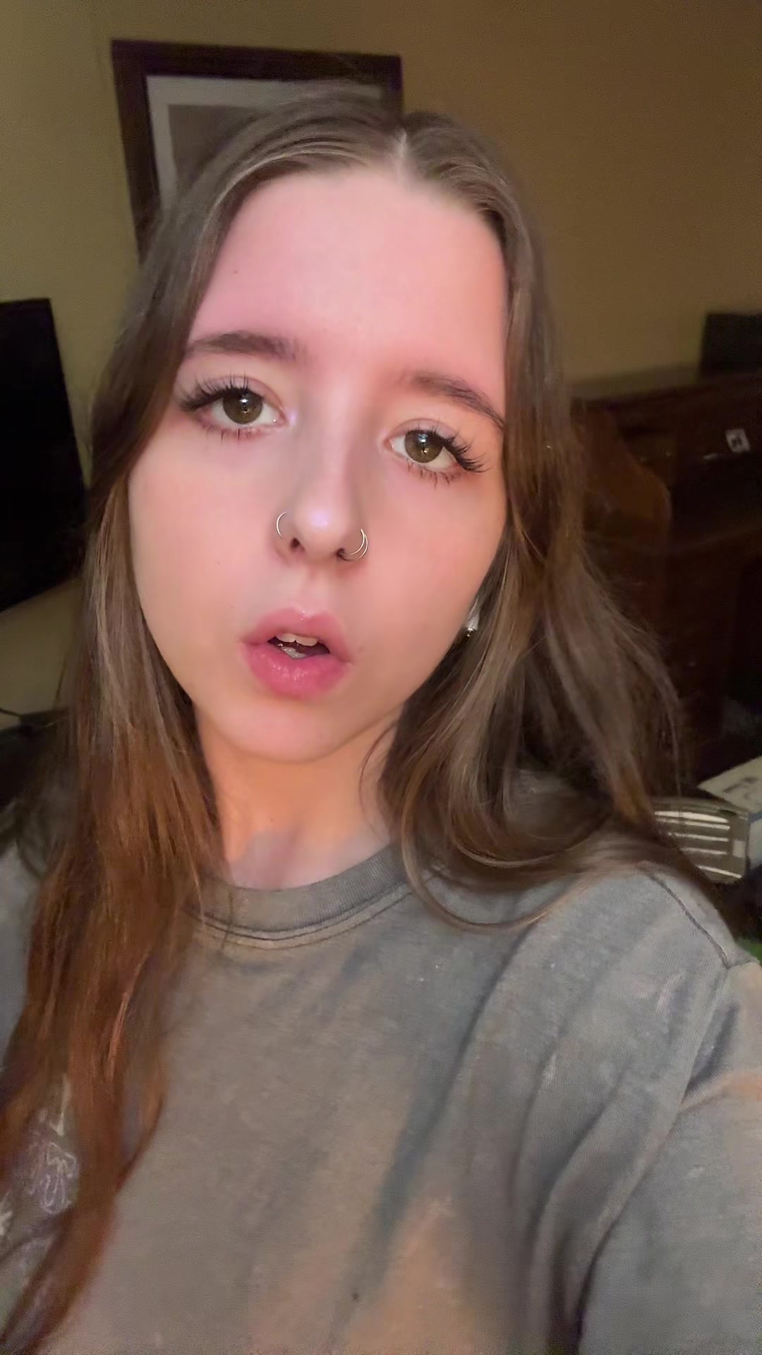 @<3