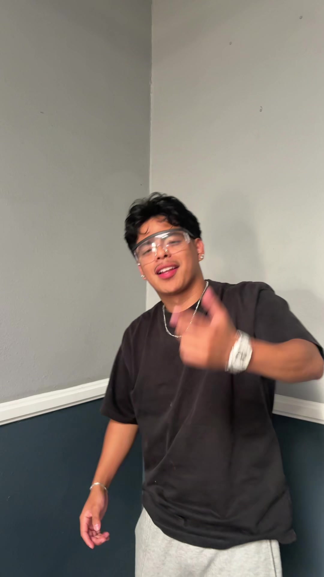 @alexito