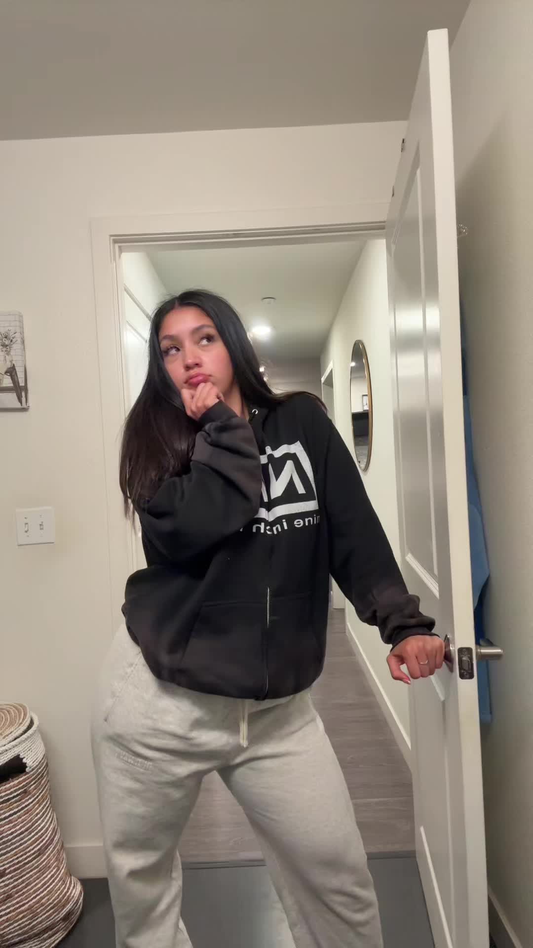 @Lala