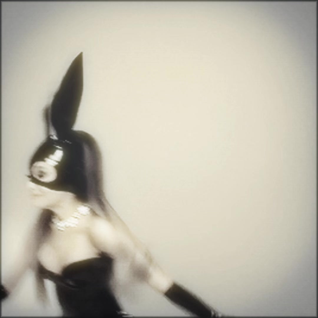 @❦