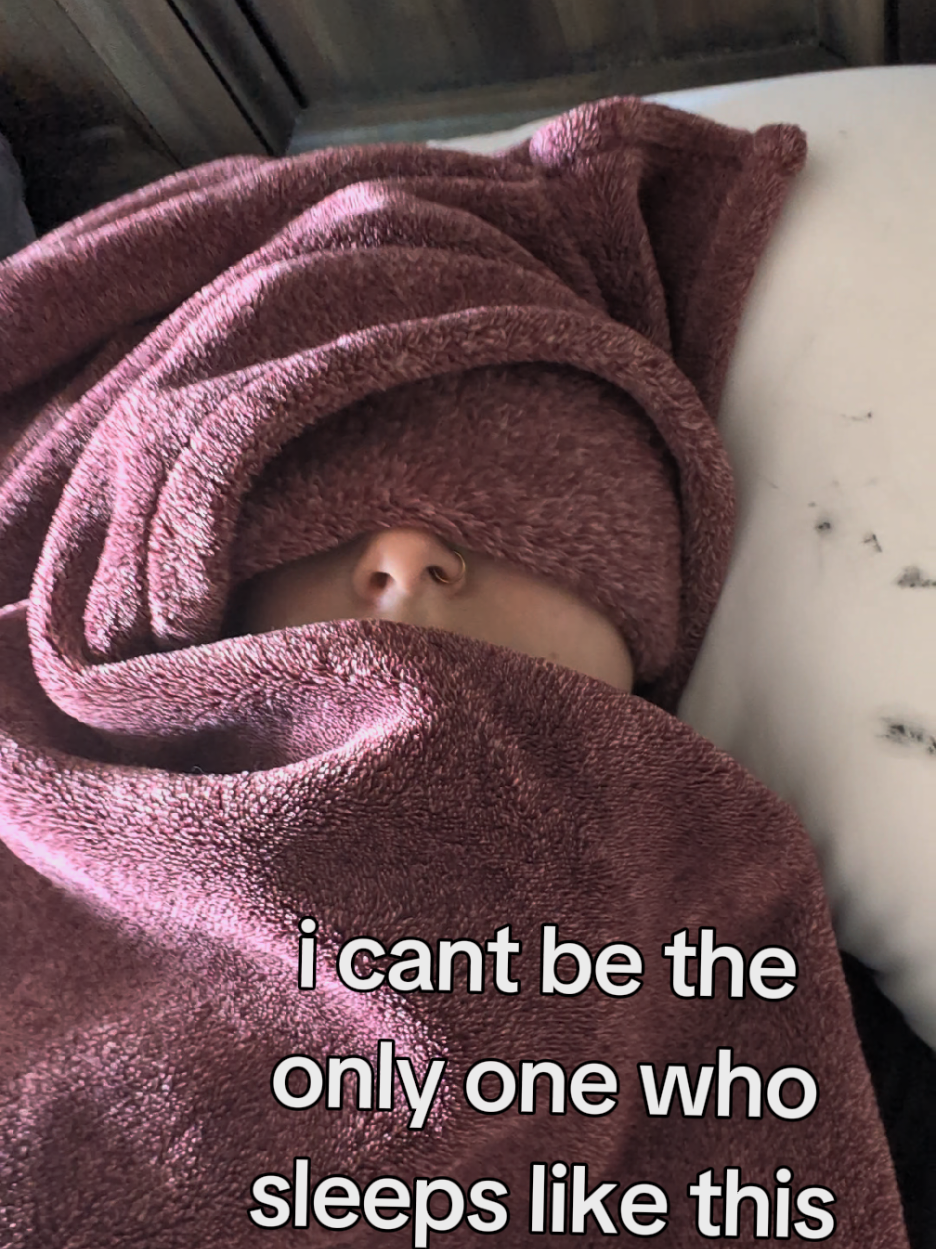 @LiterallyLisa