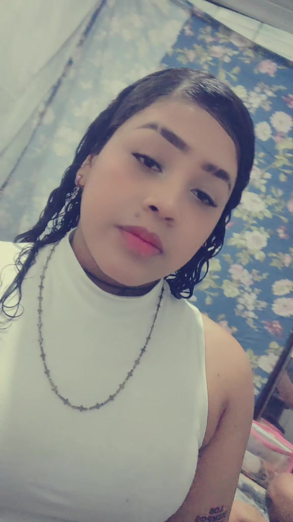 @t&uacute; nenas chiquita ☘️