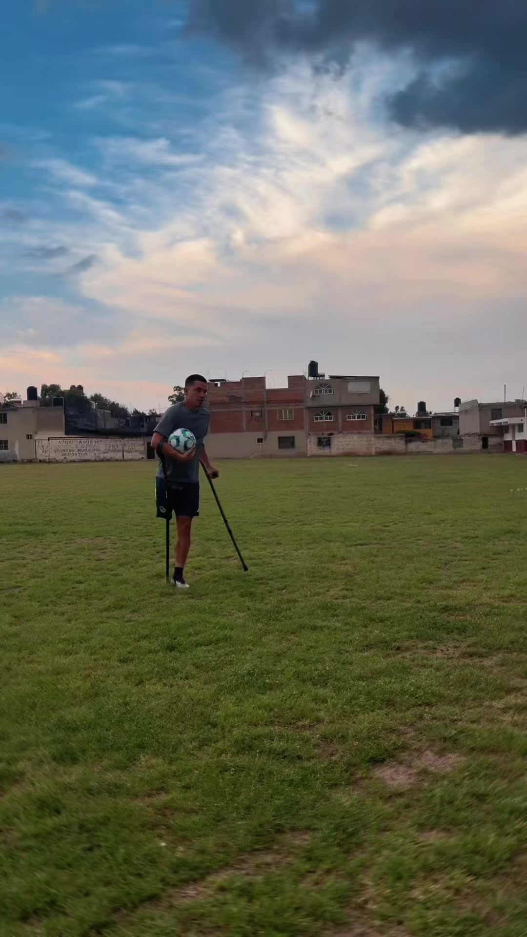 @robeloco_