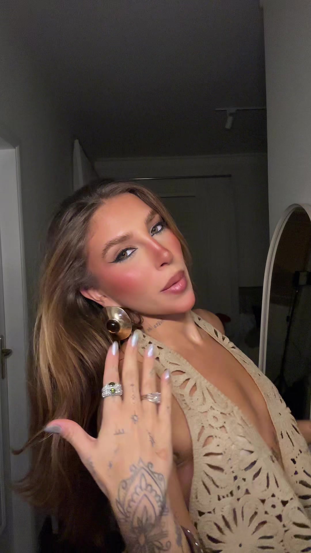@Niverlly