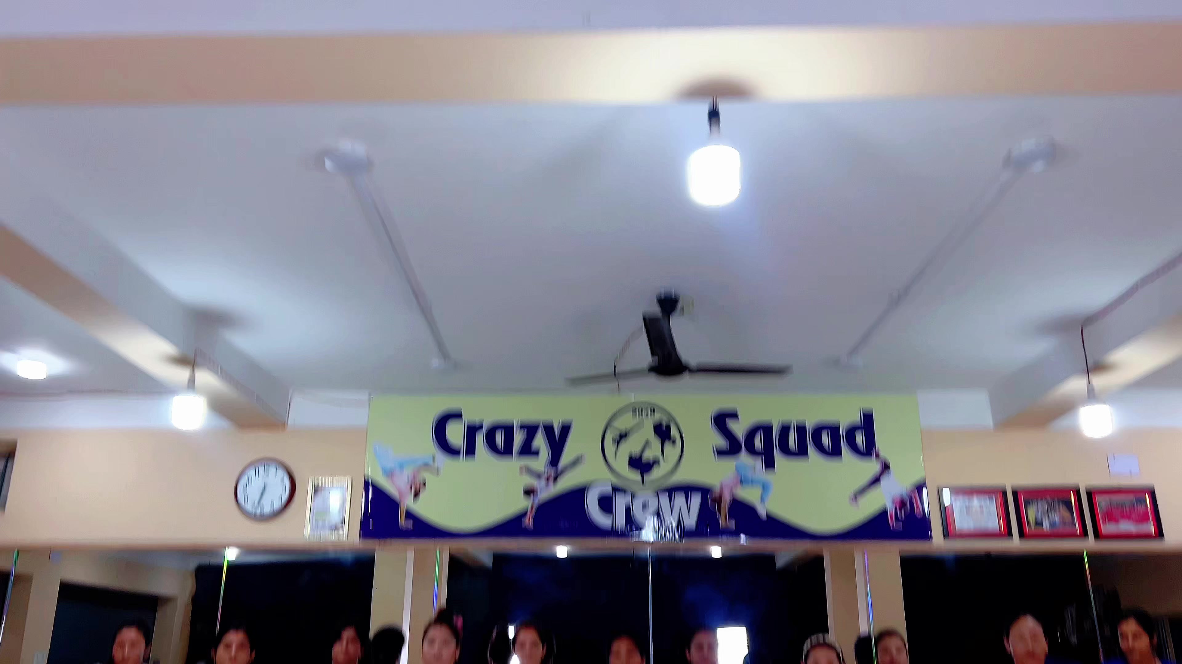 @Crazy Squad Crew