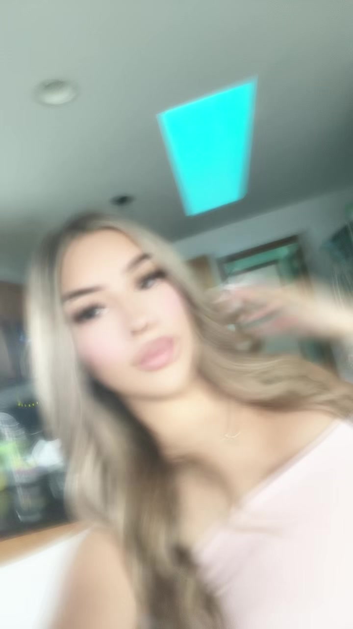 @Eliana ᥫ᭡