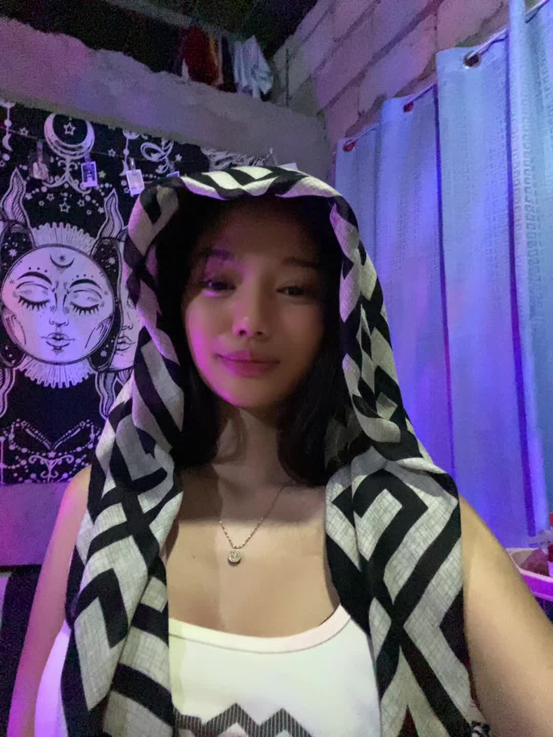 @nyenyebells