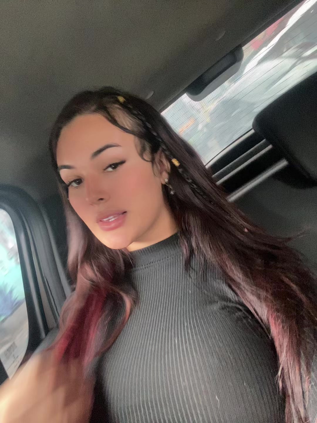 @juliee.sz