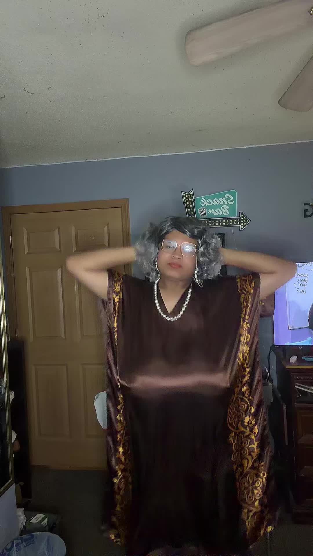 @Gʀᴀɴᴅᴍᴀ Bᴇʀɴɪᴄᴇ 👵🏽