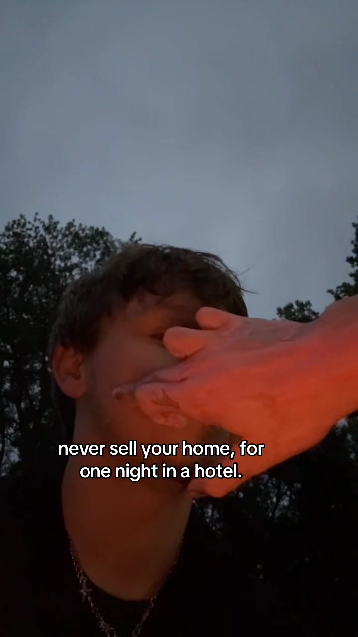 @Ӿ&Oslash;₣