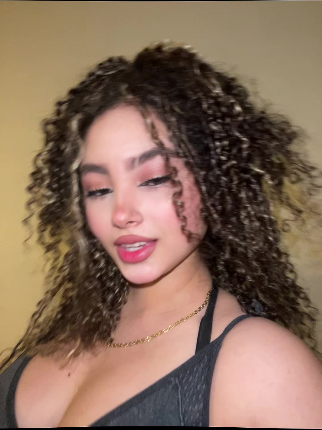@Scarlethr_22